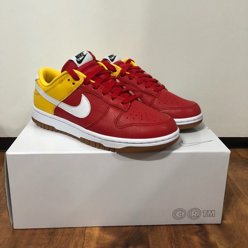 Nike Dunk Custom Shoe-Men’s Size 6, Wmns 7.5/8